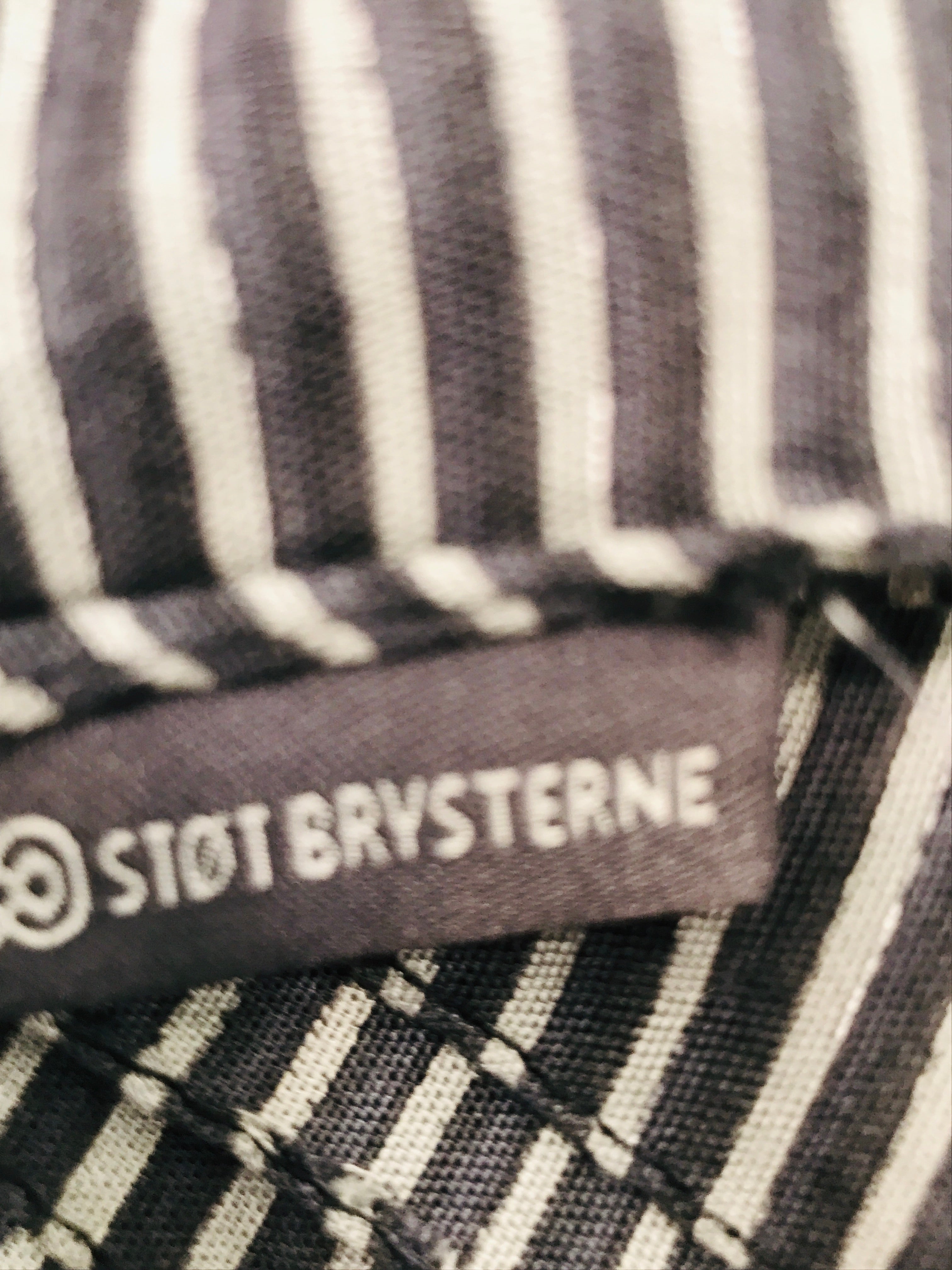 Støt Brysterne Tørklæde